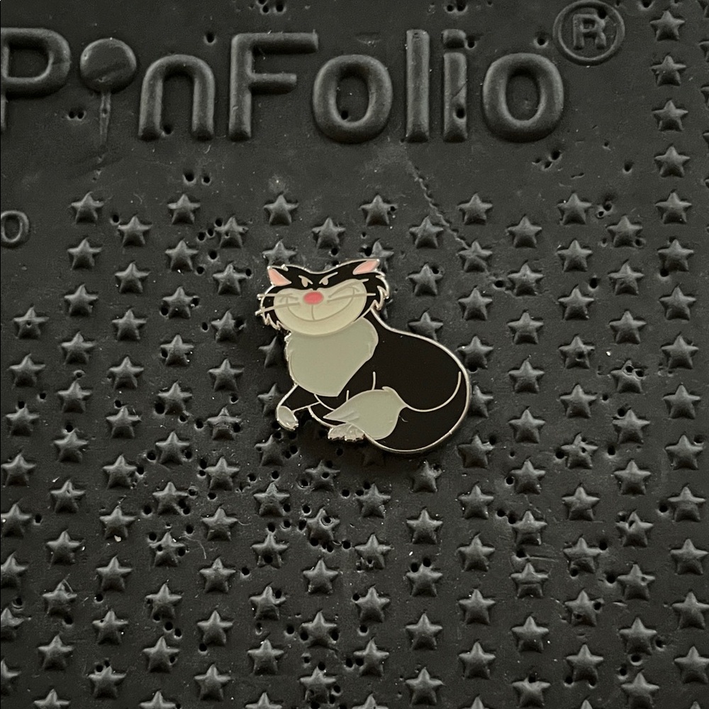 Disney Cinderella Lucifer Cat Pin (Msc-74)